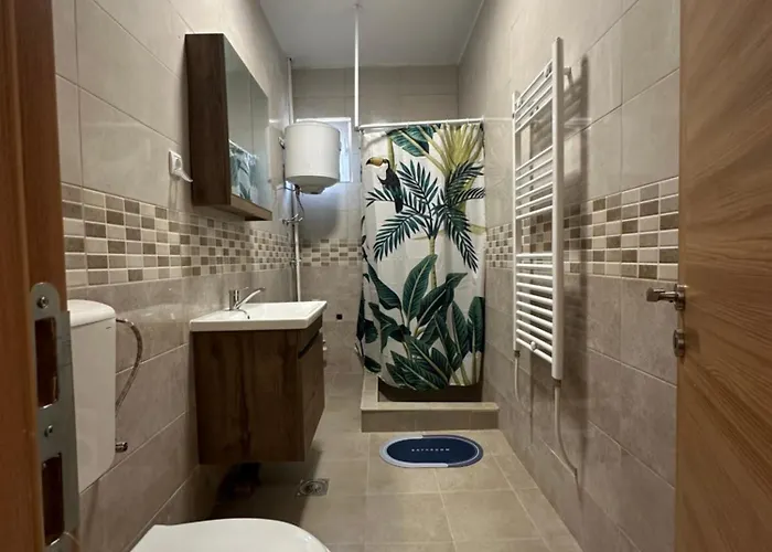 Apartment Ira's Square 2 Bedroom Free Parking *